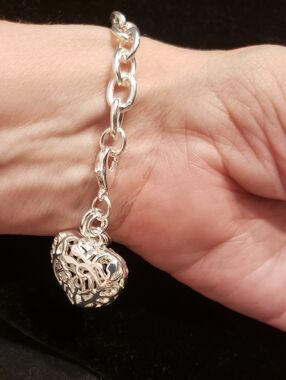 Silver Link Bracelet W/open Silver Heart Charm, 7", New, NWOT